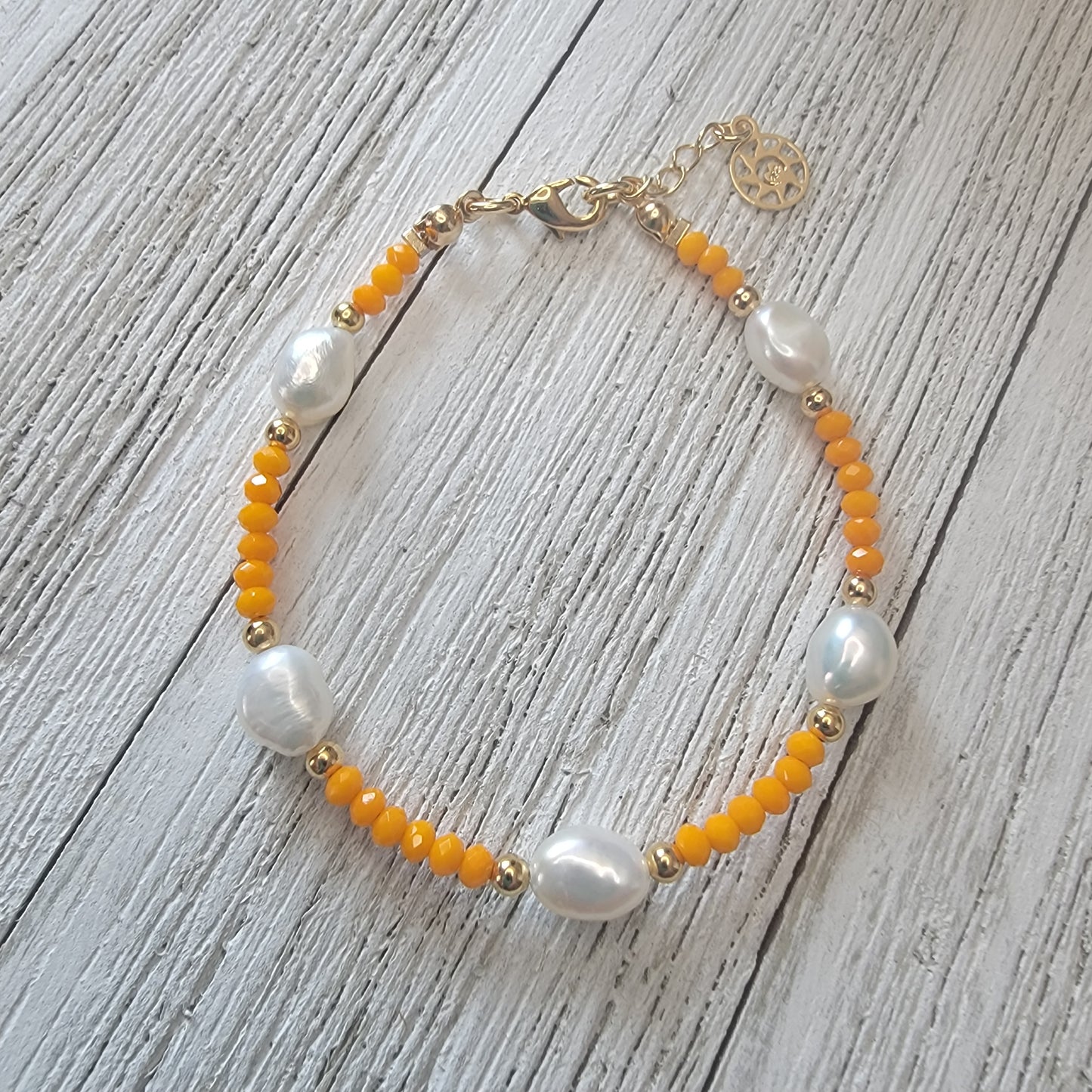 Pearl & Crystals Bracelet